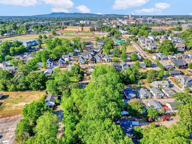 8 Dobbs Street, Greenville, SC 29605