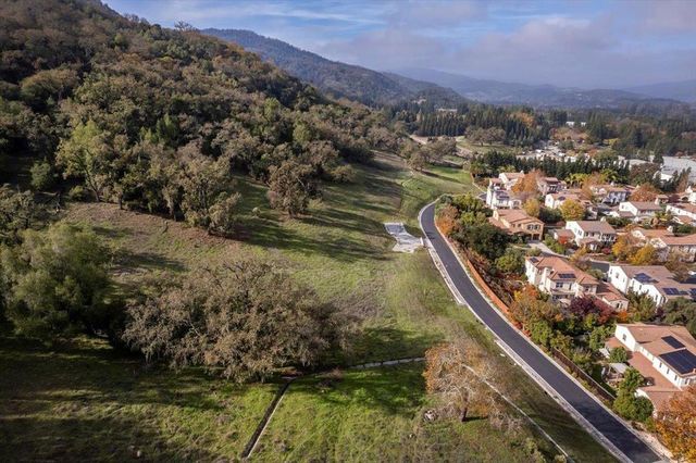 2810 Berwick Avenue, Gilroy, CA 95020