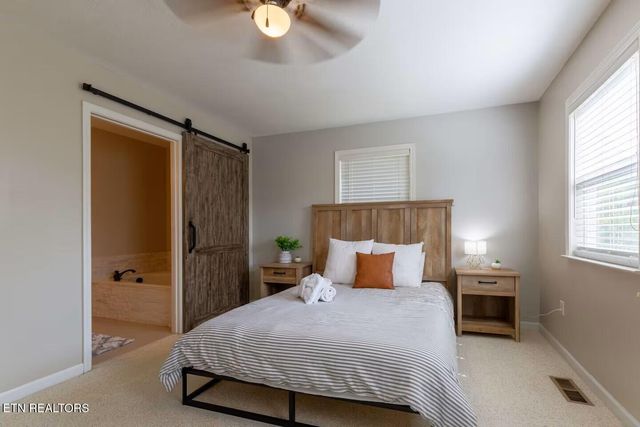 865 River Divide Rd, Sevierville, TN 37876