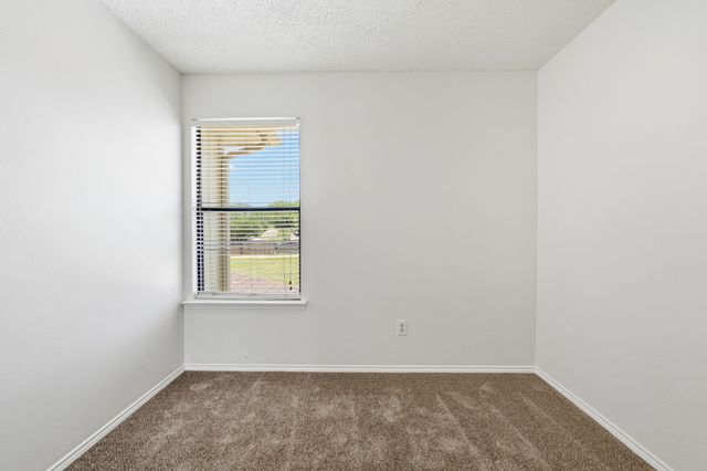 1535 Forest Creek Circle, Mesquite, TX 75149