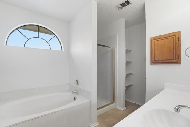 1535 Forest Creek Circle, Mesquite, TX 75149