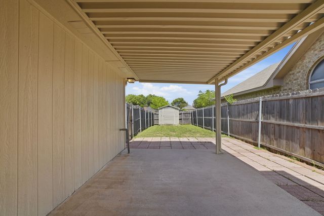 1535 Forest Creek Circle, Mesquite, TX 75149