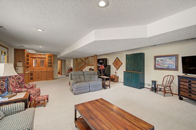 9561 45th Street NE, Saint Michael, MN 55376
