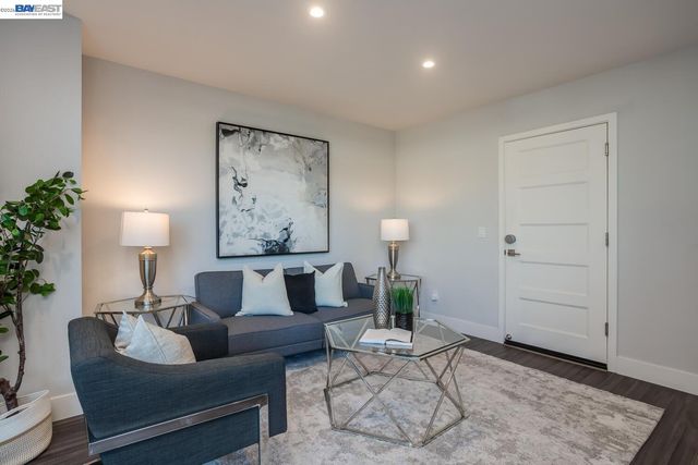 415 Santo Domingo Terrace, Sunnyvale, CA 94085