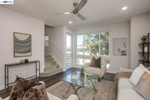 415 Santo Domingo Terrace, Sunnyvale, CA 94085