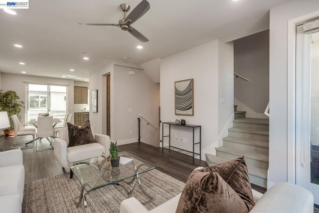 415 Santo Domingo Terrace, Sunnyvale, CA 94085