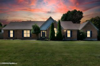 4807 Sussex Dr, Shepherdsville, KY 40165