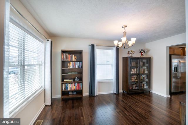 1734 WOODLEDGE DR, State College, PA 16803