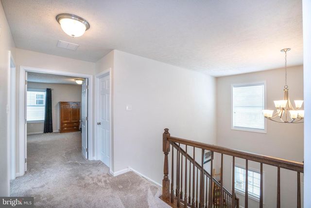 1734 WOODLEDGE DR, State College, PA 16803