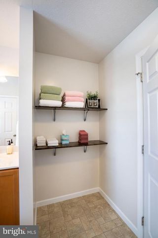 1734 WOODLEDGE DR, State College, PA 16803