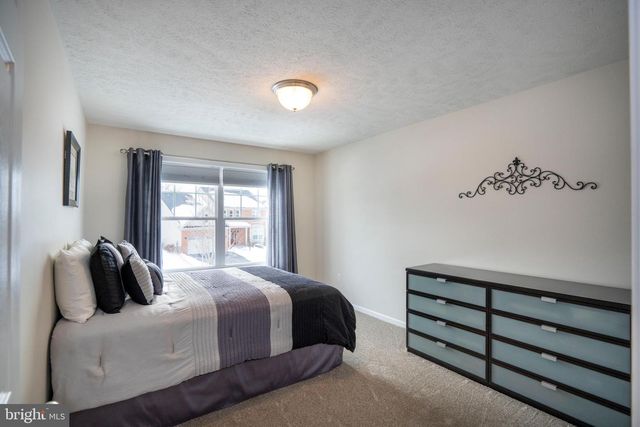 1734 WOODLEDGE DR, State College, PA 16803