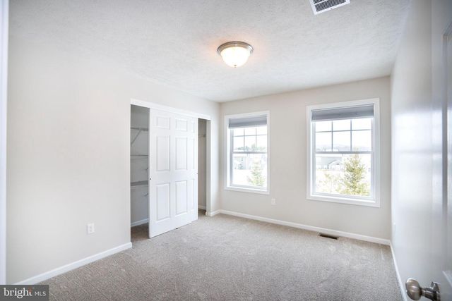 1734 WOODLEDGE DR, State College, PA 16803