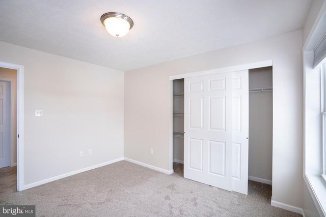 1734 WOODLEDGE DR, State College, PA 16803