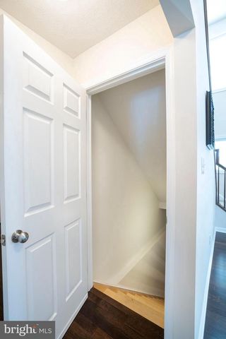 1734 WOODLEDGE DR, State College, PA 16803