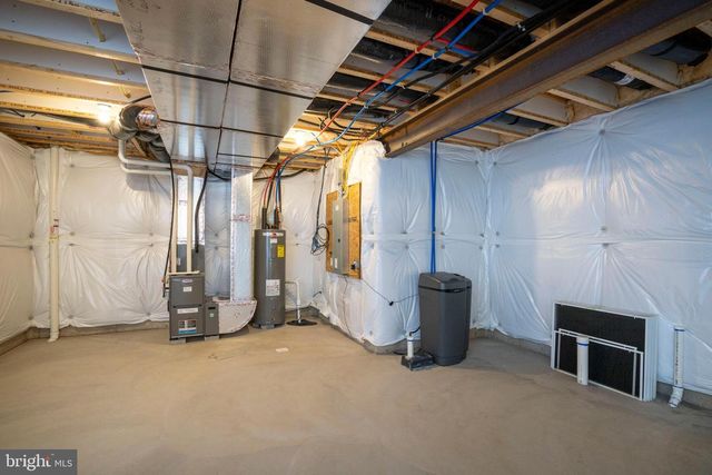 1734 WOODLEDGE DR, State College, PA 16803