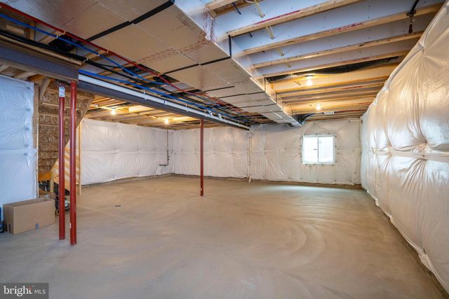 1734 WOODLEDGE DR, State College, PA 16803