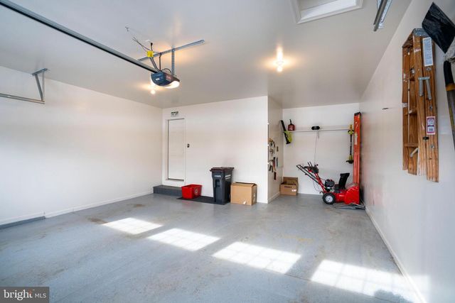 1734 WOODLEDGE DR, State College, PA 16803