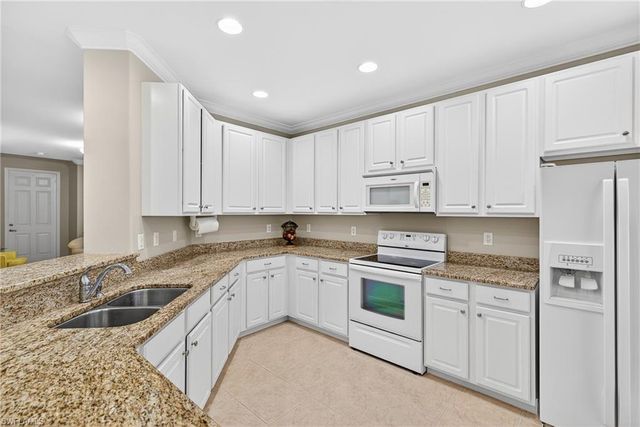 1248 Manado DR, Naples, FL 34113