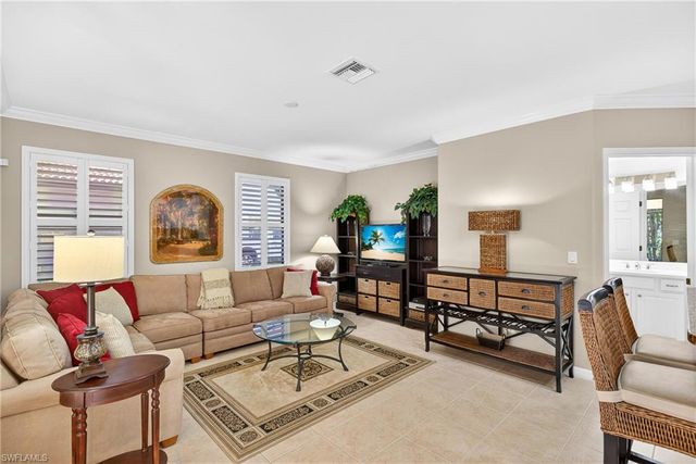 1248 Manado DR, Naples, FL 34113