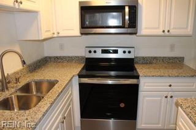 6 Harrower CT, Portsmouth, VA 23701