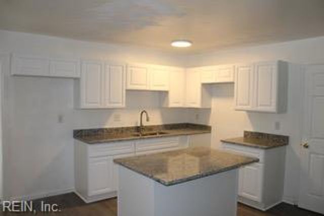 6 Harrower CT, Portsmouth, VA 23701