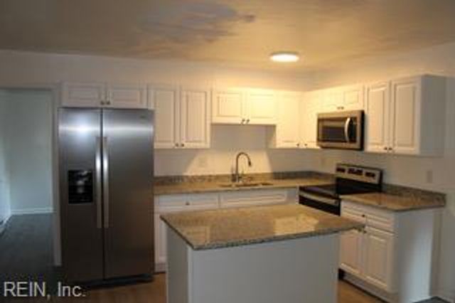 6 Harrower CT, Portsmouth, VA 23701