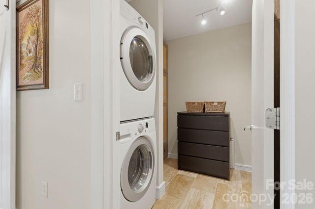 333 W Trade Street 1306, Charlotte, NC 28202