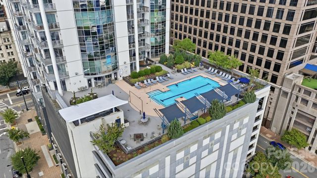 333 W Trade Street 1306, Charlotte, NC 28202