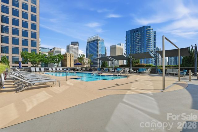 333 W Trade Street 1306, Charlotte, NC 28202