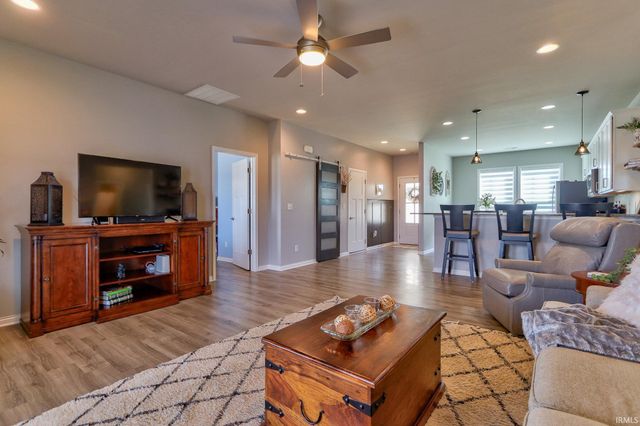 11400 Yerkes Drive, Evansville, IN 47725