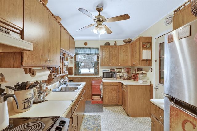 75 Taylor Avenue, Battle Creek, MI 49037