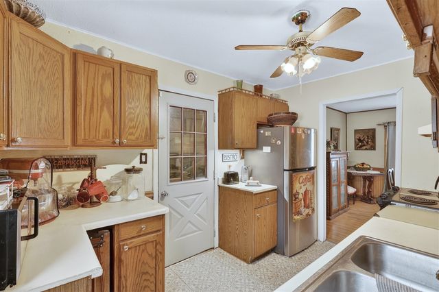 75 Taylor Avenue, Battle Creek, MI 49037