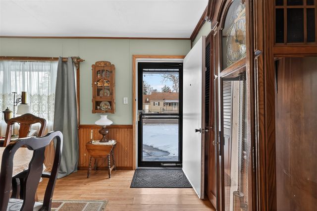 75 Taylor Avenue, Battle Creek, MI 49037