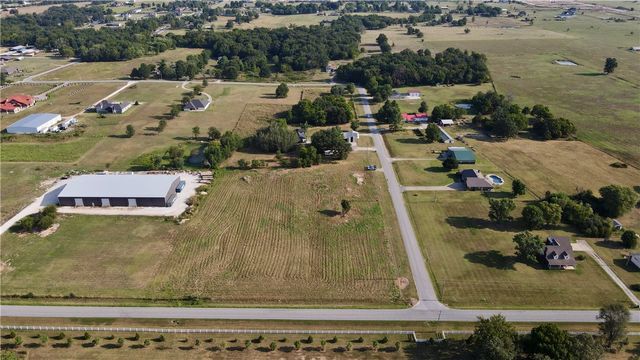 2291 Pianalto Road, Tontitown, AR 72762