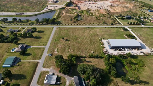 2291 Pianalto Road, Tontitown, AR 72762