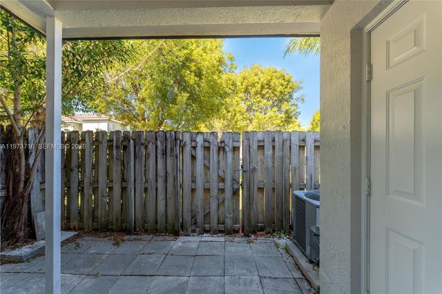 2245 SE 25th Ave 2245, Homestead, FL 33035