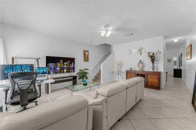 2245 SE 25th Ave 2245, Homestead, FL 33035