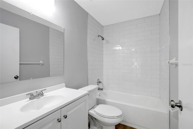 1713 CARNEGIE CIRCLE, Tampa, FL 33619