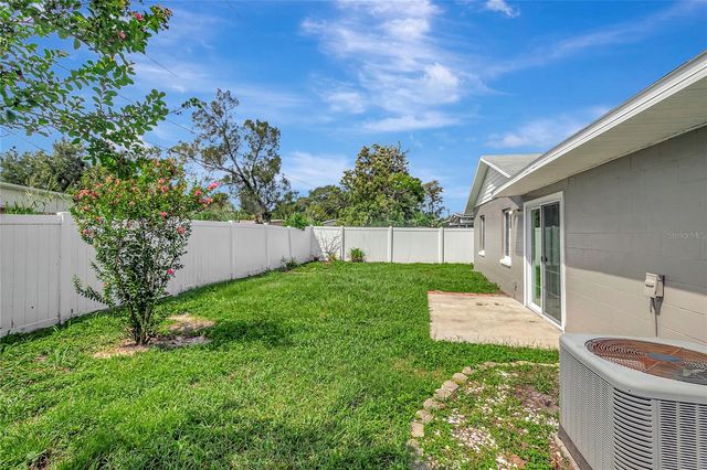 1713 CARNEGIE CIRCLE, Tampa, FL 33619