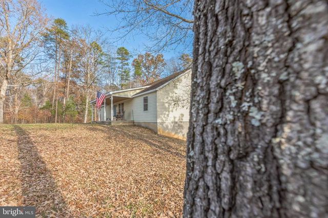 7599 SECRETARYS SAND RD, Schuyler, VA 22969