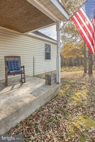 7599 SECRETARYS SAND RD, Schuyler, VA 22969