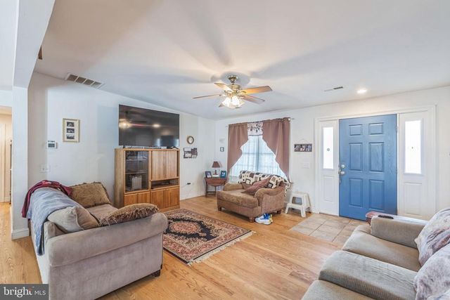 7599 SECRETARYS SAND RD, Schuyler, VA 22969