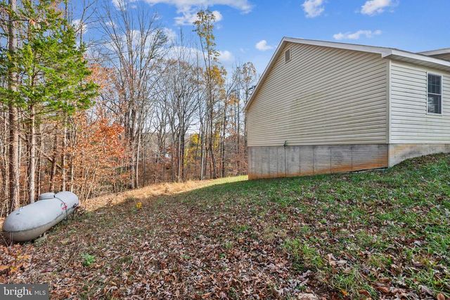 7599 SECRETARYS SAND RD, Schuyler, VA 22969