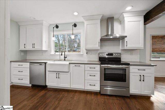 19 Berkley Avenue, Greenville, SC 29606