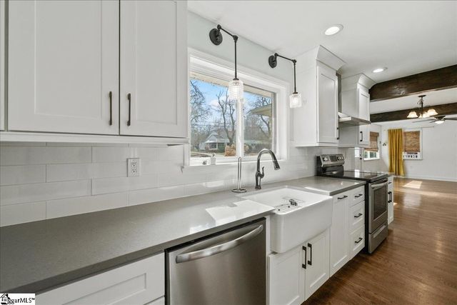 19 Berkley Avenue, Greenville, SC 29606