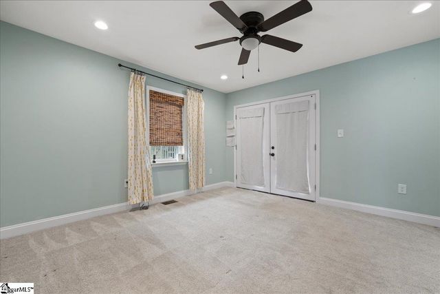 19 Berkley Avenue, Greenville, SC 29606