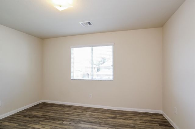 10118 10118 Drive, Houston, TX 77044