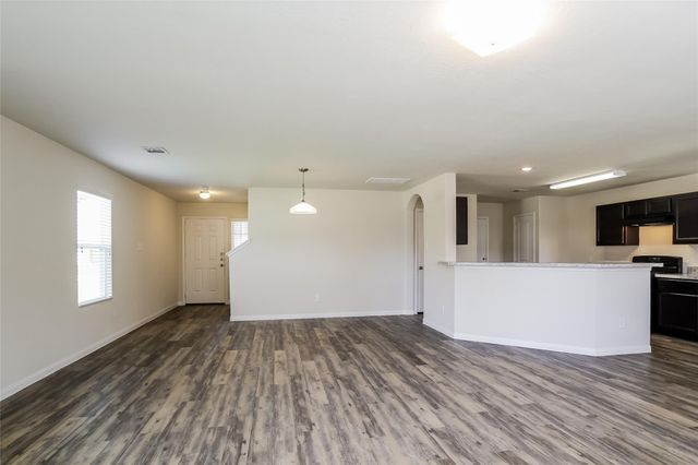10118 10118 Drive, Houston, TX 77044