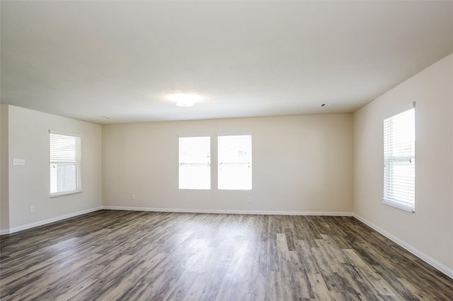 10118 10118 Drive, Houston, TX 77044
