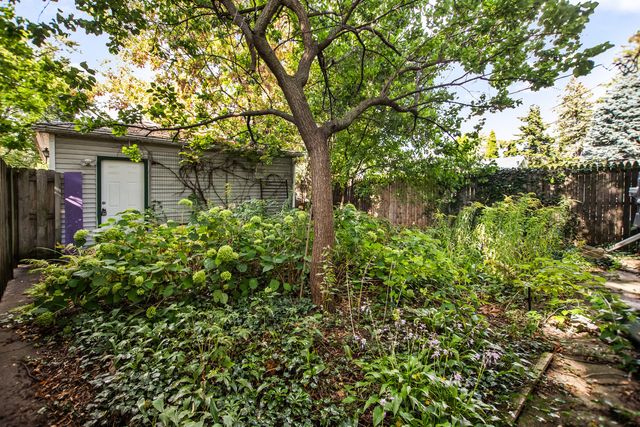 4634 N Kennicott Avenue 1, Chicago, IL 60630